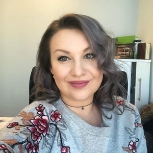 Meet your Posher, Alina